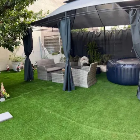 شقة Estudio Con Piscina Y Jacuzzi *